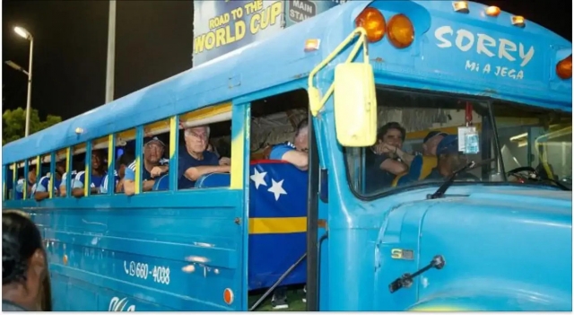 OK9: Curaçao gây sốt với xe buýt "cũ" trên đường đến World Cup 2026 1 OK9: Curaçao gây sốt với xe buýt "cũ" trên đường đến World Cup 2026