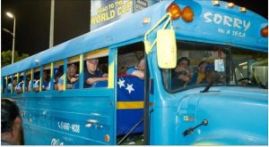 OK9: Curaçao gây sốt với xe buýt "cũ" trên đường đến World Cup 2026